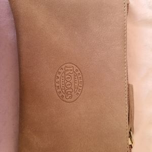 Medium Zip Pouch ( Woodrose )